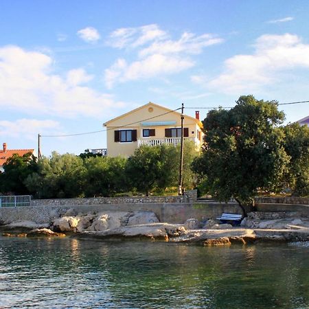 Apartments By The Sea Ugljan - 846 Luaran gambar