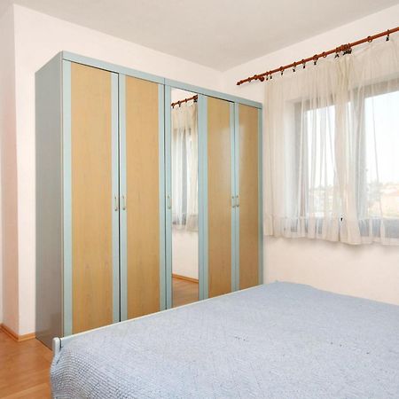 Apartments By The Sea Ugljan - 846 Bilik gambar