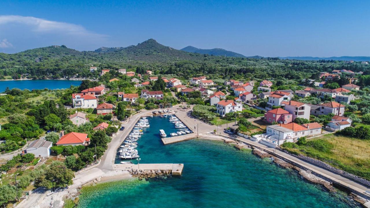 Apartments By The Sea Ugljan - 846 Luaran gambar