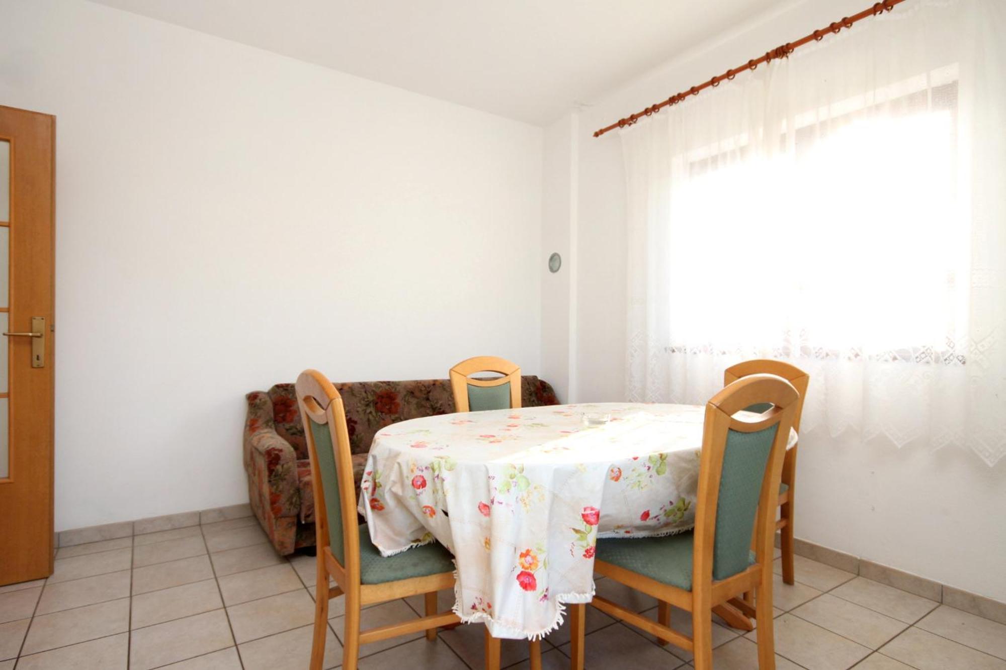 Apartments By The Sea Ugljan - 846 Bilik gambar